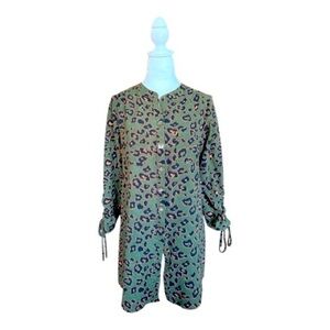New Directions Green Leopard Print Blouse